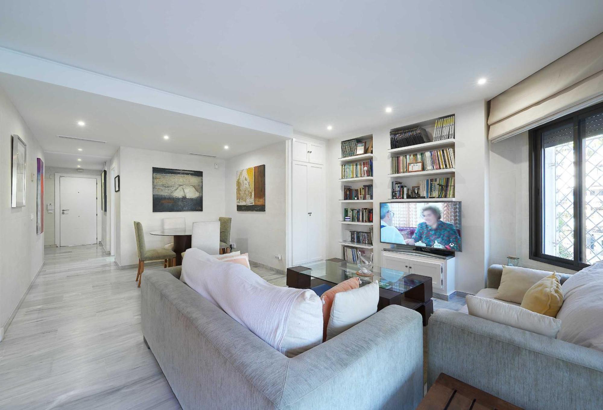 1104 First Line Beach Apartment Golden Beach Pool 马尔韦利亚 外观 照片