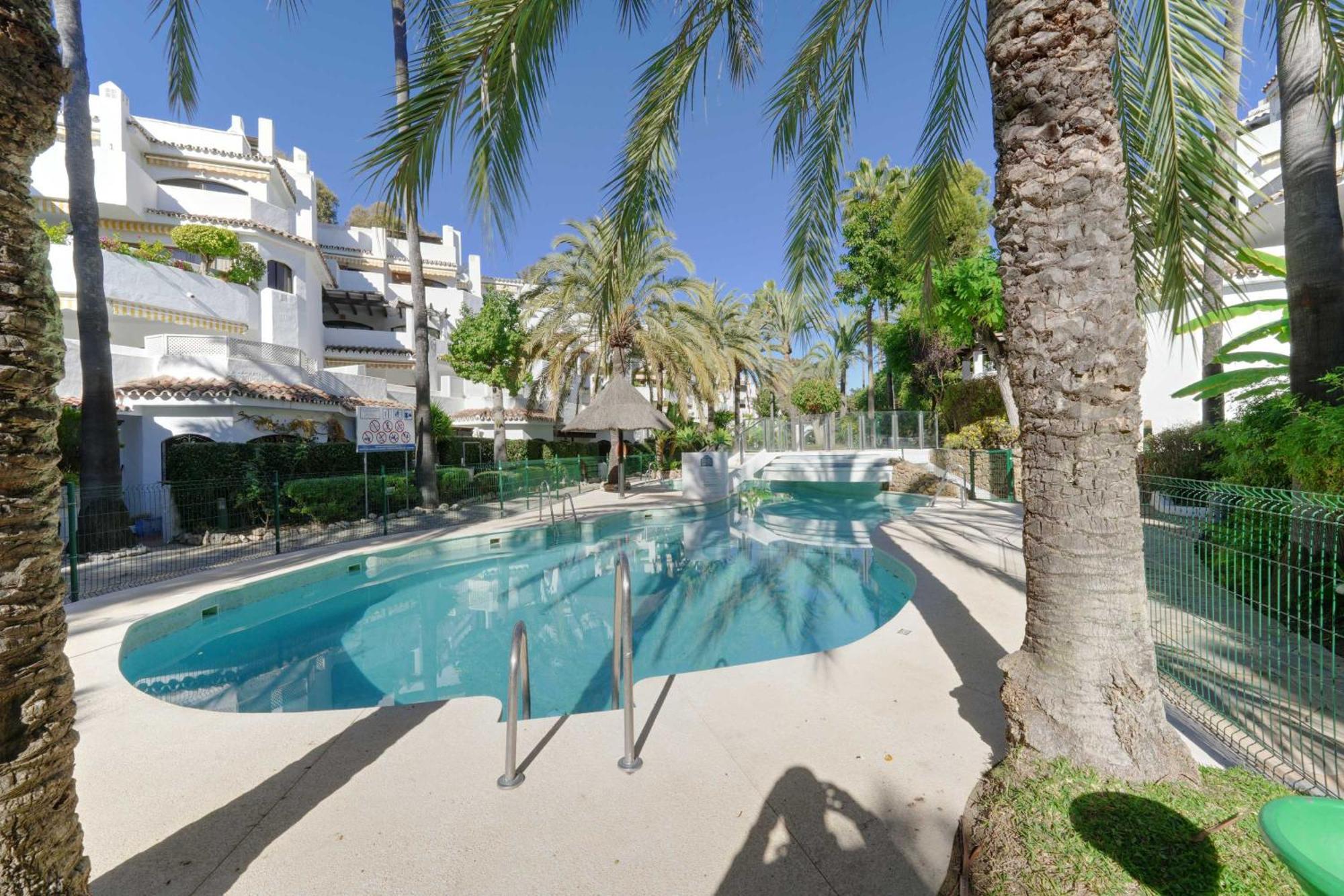 1104 First Line Beach Apartment Golden Beach Pool 马尔韦利亚 外观 照片