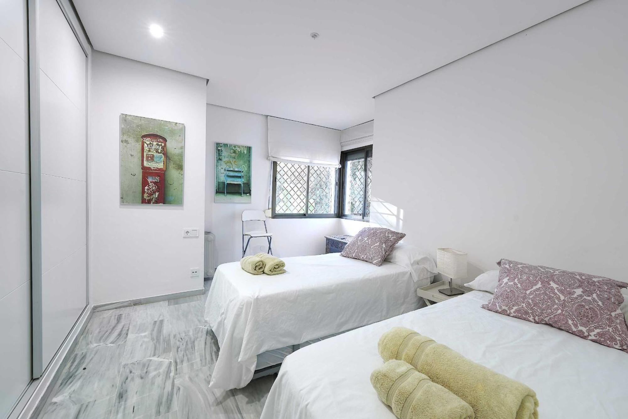 1104 First Line Beach Apartment Golden Beach Pool 马尔韦利亚 外观 照片