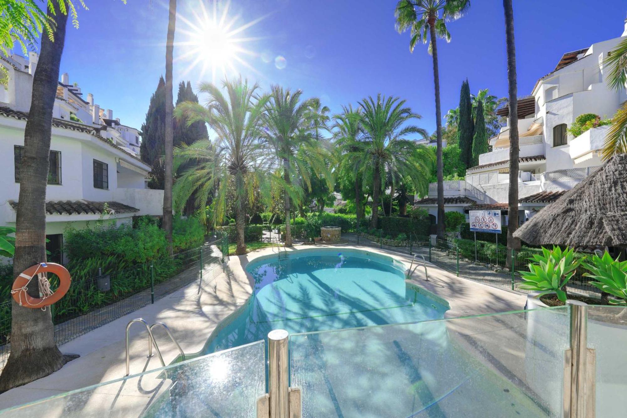 1104 First Line Beach Apartment Golden Beach Pool 马尔韦利亚 外观 照片