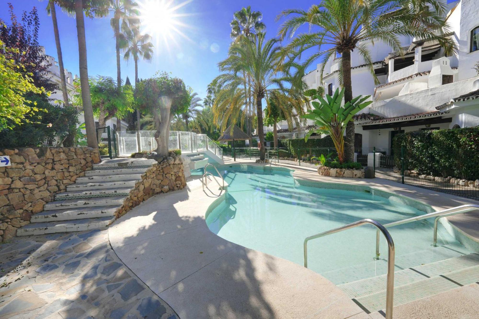 1104 First Line Beach Apartment Golden Beach Pool 马尔韦利亚 外观 照片