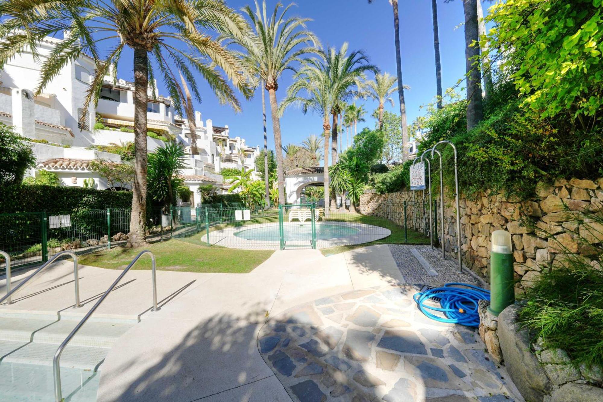 1104 First Line Beach Apartment Golden Beach Pool 马尔韦利亚 外观 照片