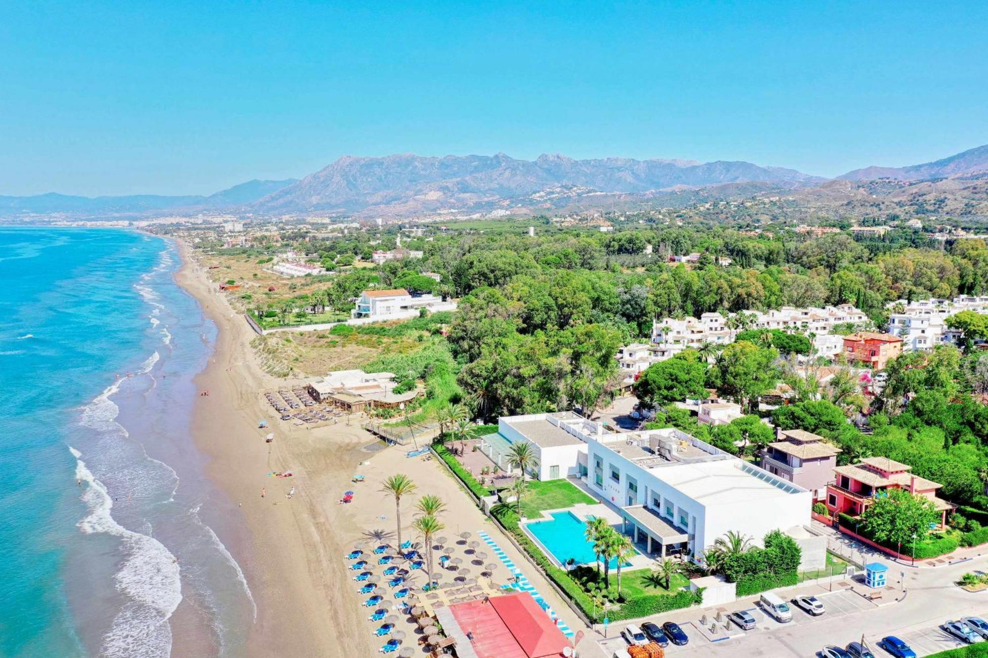1104 First Line Beach Apartment Golden Beach Pool 马尔韦利亚 外观 照片