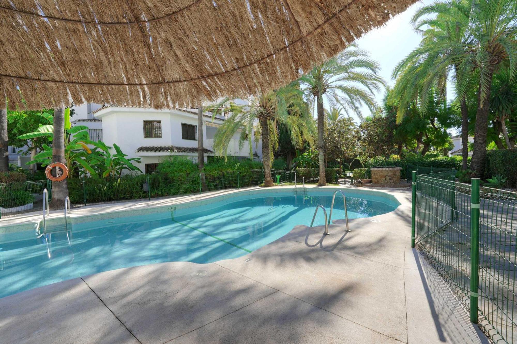 1104 First Line Beach Apartment Golden Beach Pool 马尔韦利亚 外观 照片